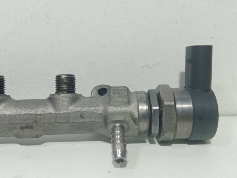 Recambio de rampa inyectora para volkswagen golf vii lim. (5g1) advance bluemotion referencia OEM IAM 04L089D  