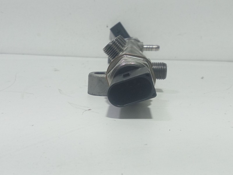 Recambio de rampa inyectora para volkswagen golf vii lim. (5g1) advance bluemotion referencia OEM IAM 04L089D  