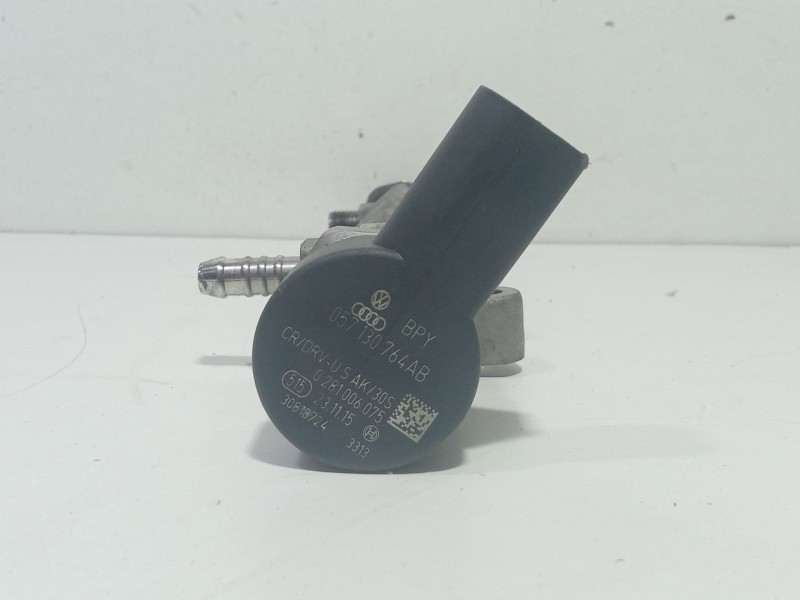 Recambio de rampa inyectora para volkswagen golf vii lim. (5g1) advance bluemotion referencia OEM IAM 04L089D  