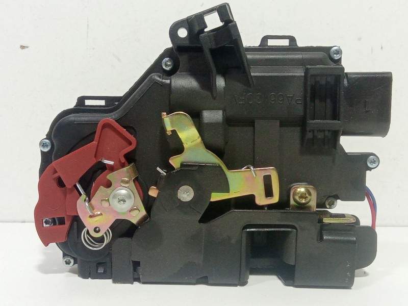 Recambio de cerradura puerta delantera izquierda para audi a4 berlina (8e) 2.0 tdi referencia OEM IAM 4B1837015G  