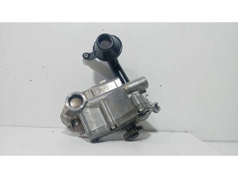 Recambio de bomba aceite para volkswagen passat alltrack b7 (365) 1.8 tsi referencia OEM IAM 06J115106AB  