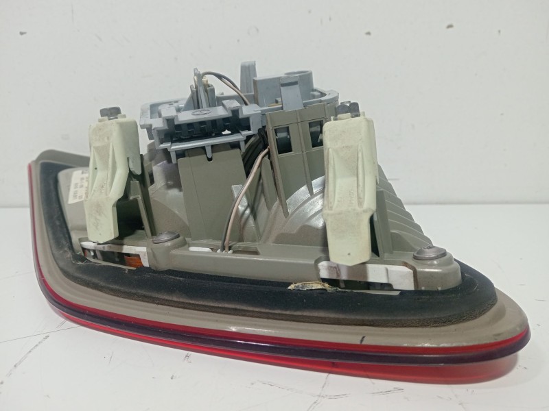 Recambio de piloto trasero izquierdo interior para mercedes-benz clase b sports tourer (w246, w242) b 180 cdi (246.200) referenc