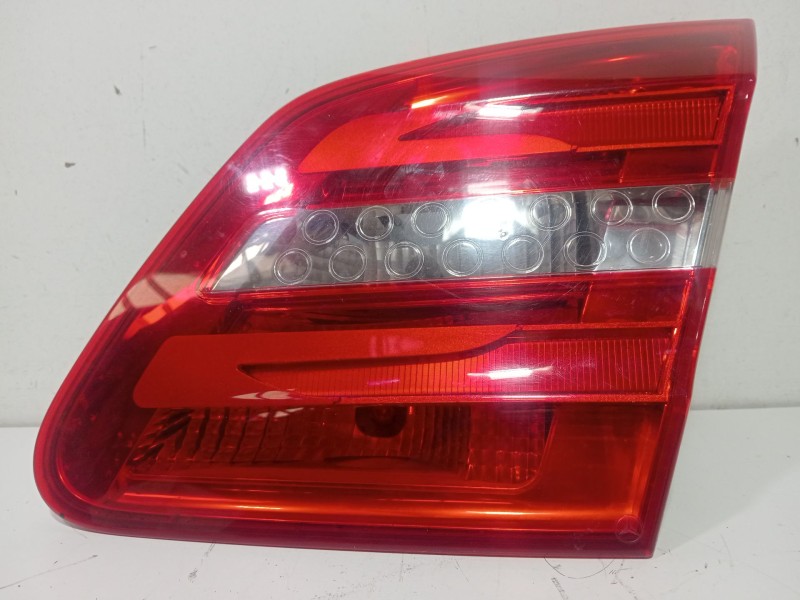 Recambio de piloto trasero derecho interior para mercedes-benz clase b sports tourer (w246, w242) b 180 cdi (246.200) referencia