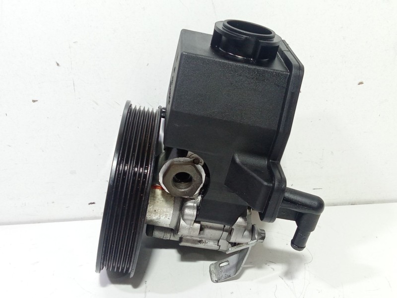 Recambio de bomba direccion para mercedes-benz vito (w638) combi 110 d  (638.174) referencia OEM IAM A6042360010  