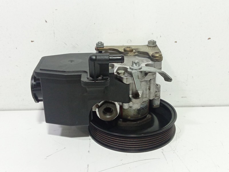 Recambio de bomba direccion para mercedes-benz vito (w638) combi 110 d  (638.174) referencia OEM IAM A6042360010  