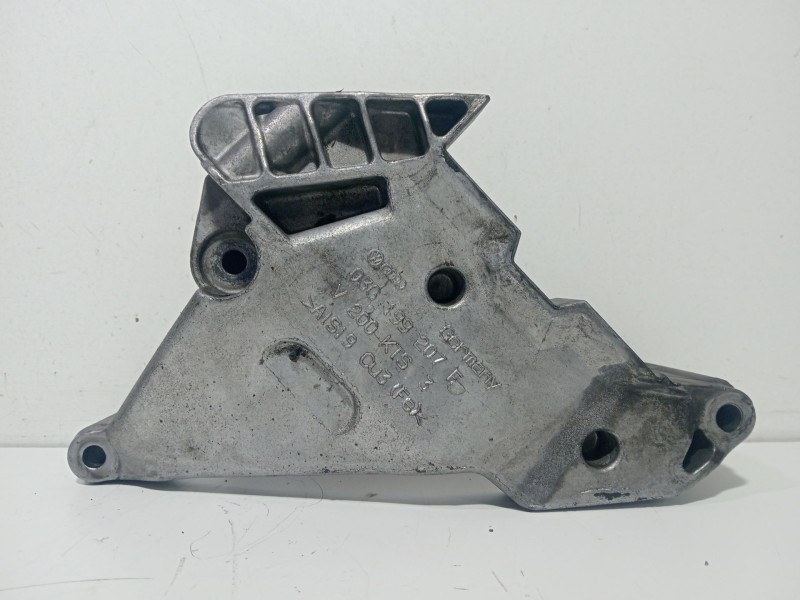 Recambio de soporte motor para seat leon (1p1) 1.9 tdi referencia OEM IAM 03G199207F  