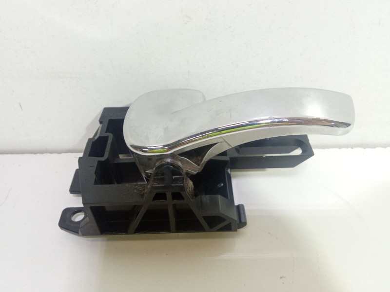 Recambio de maneta interior trasera izquierda para nissan qashqai i (j10, nj10) 1.5 dci referencia OEM IAM Motor K9K.  