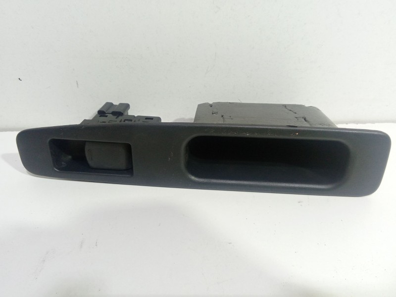 Recambio de mando elevalunas trasero izquierdo para nissan qashqai i (j10, nj10) 1.5 dci referencia OEM IAM Motor K9K.  