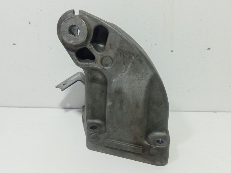 Recambio de soporte motor derecho para mercedes-benz clase e (w213) e 350 d (213.033) referencia OEM IAM A6422234404  