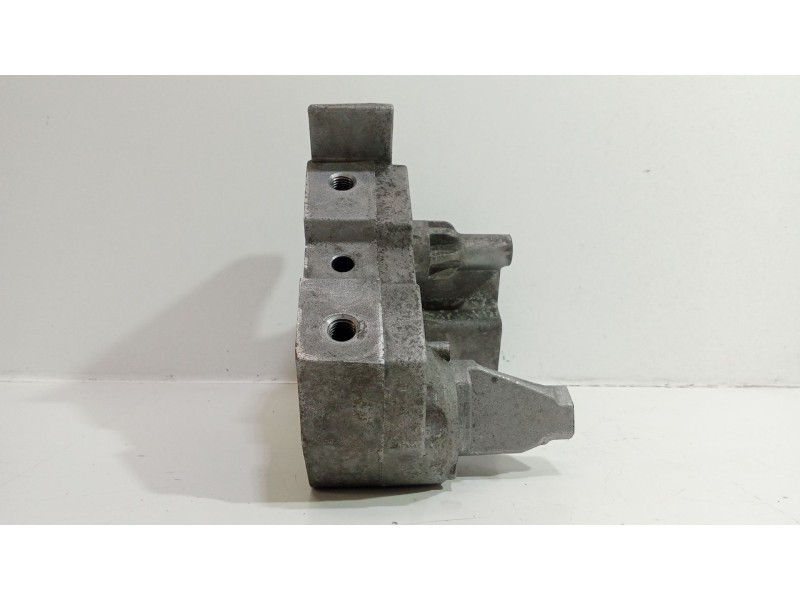 Recambio de soporte motor para volkswagen passat b6 (3c2) 2.0 fsi referencia OEM IAM 06F199207H  