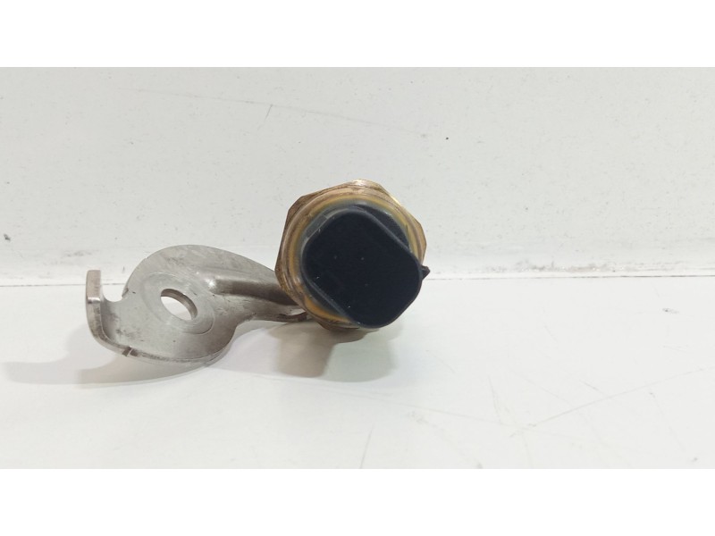 Recambio de sensor para mercedes-benz clase c (w203) berlina 200 cdi (203.004) referencia OEM IAM   