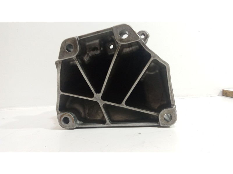 Recambio de soporte motor para mercedes-benz clase e (w212) e 220 bluetec 4-matic (212.011) referencia OEM IAM A6512230004  