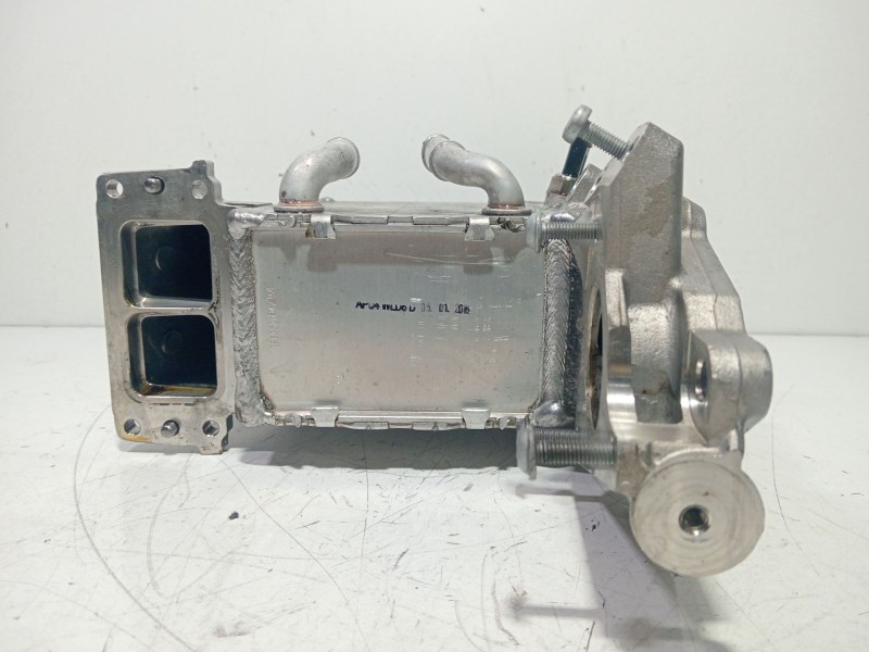 Recambio de colector admision para audi a3 (8v1, 8vk) 1.6 tdi referencia OEM IAM 04L129766AK  