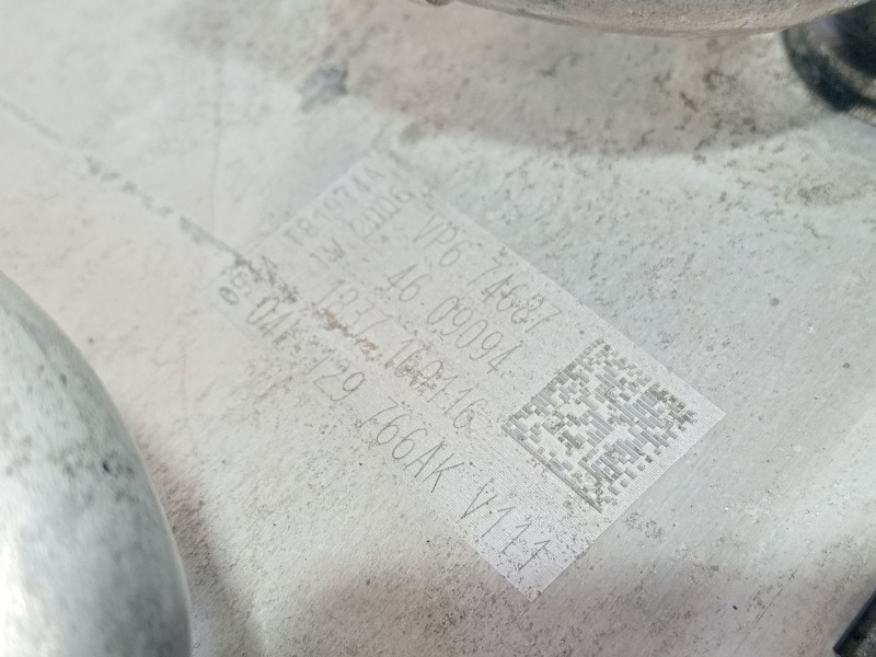 Recambio de colector admision para audi a3 (8v1, 8vk) 1.6 tdi referencia OEM IAM 04L129766AK  