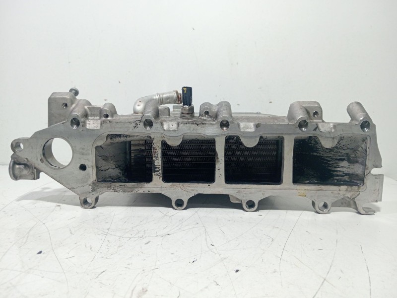 Recambio de colector admision para audi a3 (8v1, 8vk) 1.6 tdi referencia OEM IAM 04L129766AK  