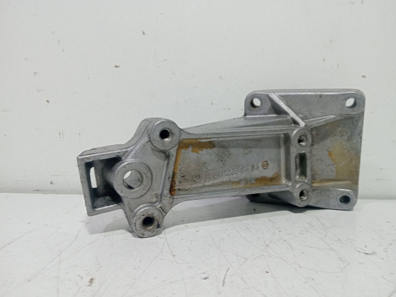 Recambio de soporte motor izquierdo para mercedes-benz sprinter (w901,w903) combi 2.9 turbodiesel referencia OEM IAM A6112230404