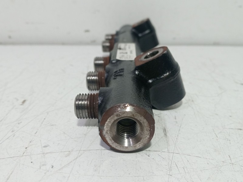 Recambio de rampa inyectora para peugeot 308 ii (lb_, lp_, lw_, lh_, l3_) 1.6 hdi referencia OEM IAM 9685297580  