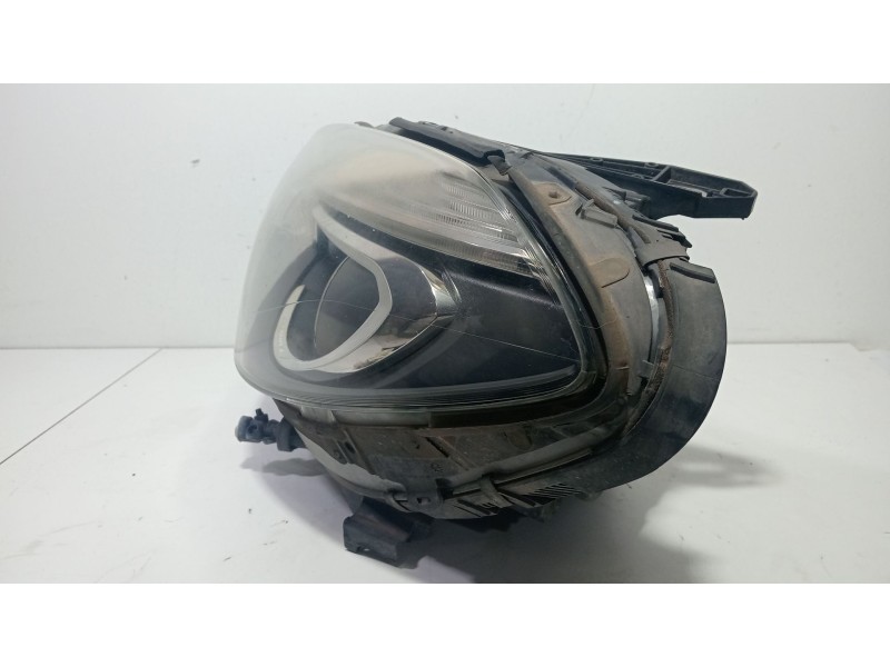 Recambio de faro izquierdo para mercedes-benz clase b sports tourer (w246, w242) b 180 cdi (246.200) referencia OEM IAM a2468200