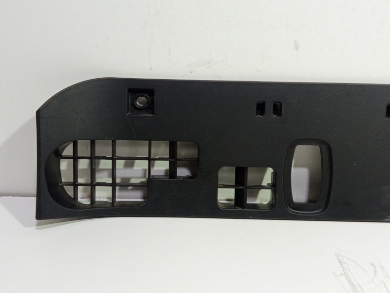 Recambio de moldura para mercedes-benz clase b sports tourer (w246, w242) b 180 cdi (246.200) referencia OEM IAM A2466800606  