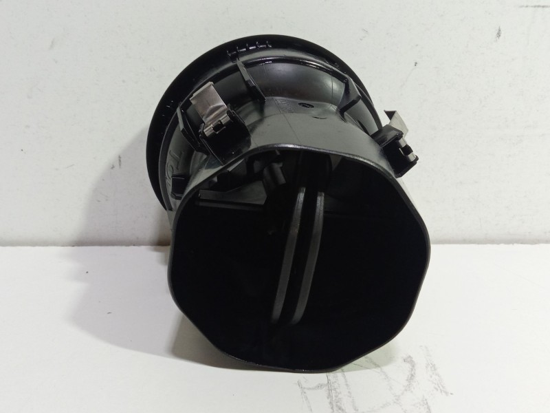 Recambio de rejilla aireadora para mercedes-benz clase b sports tourer (w246, w242) b 180 cdi (246.200) referencia OEM IAM 24683