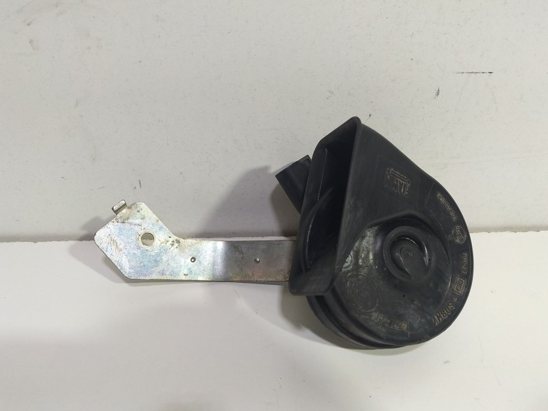 Recambio de claxon para mercedes-benz clase b sports tourer (w246, w242) b 180 cdi (246.200) referencia OEM IAM A046522  