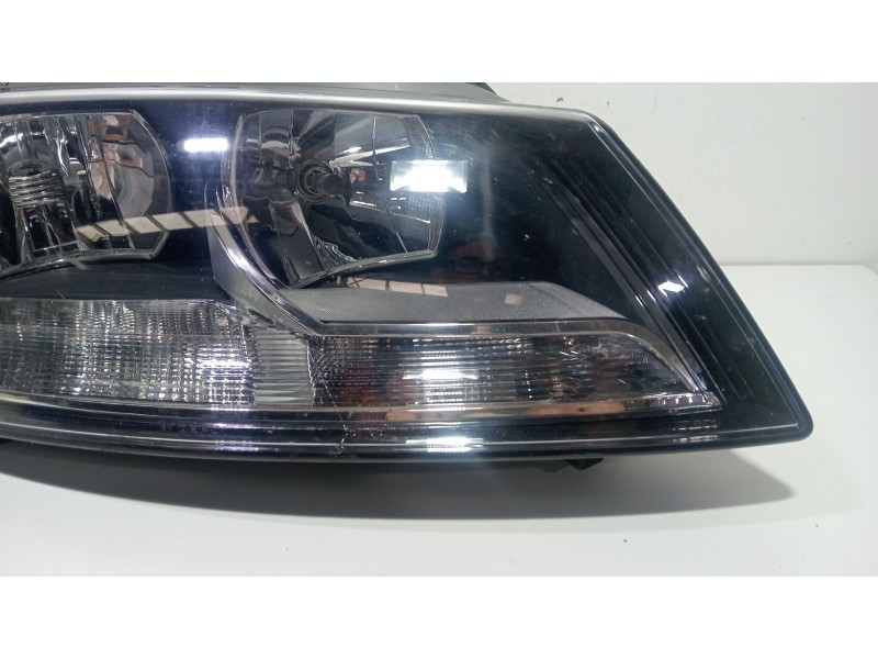 Recambio de faro derecho para audi a3 (8p1) 1.6 tdi referencia OEM IAM 8P0941004BQ  