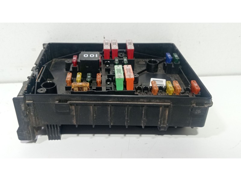 Recambio de caja reles / fusibles para audi a3 (8p1) 1.6 tdi referencia OEM IAM 1K0937125D  