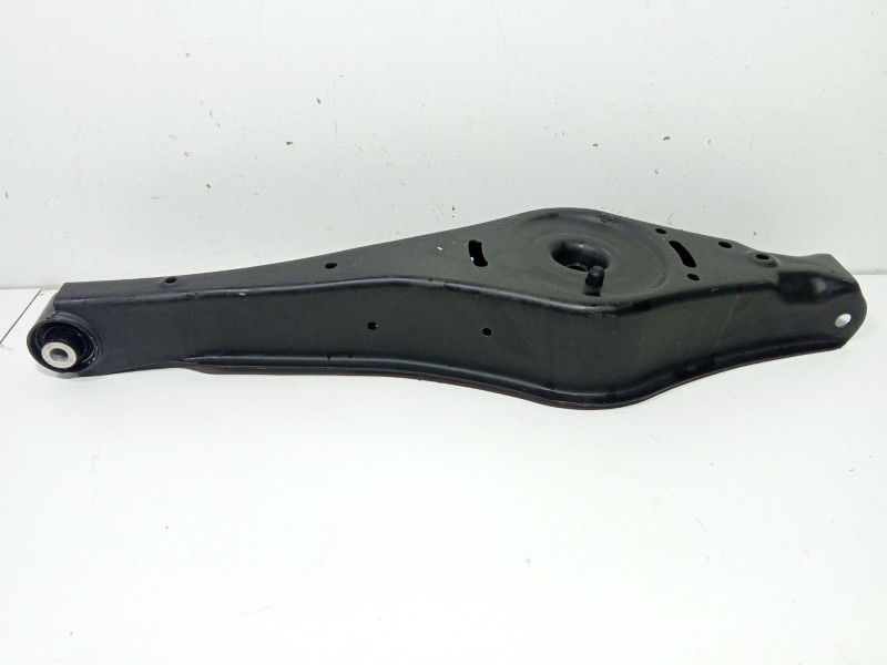 Recambio de brazo suspension inferior trasero izquierdo para audi a3 (8p1) 1.6 tdi referencia OEM IAM 1K0505371  