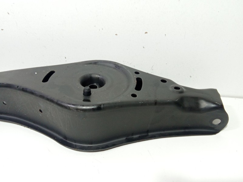 Recambio de brazo suspension inferior trasero izquierdo para audi a3 (8p1) 1.6 tdi referencia OEM IAM 1K0505371  