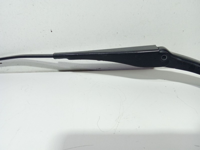 Recambio de brazo limpia delantero izquierdo para bmw 3 (f30, f80) 318 d referencia OEM IAM 000026577B  