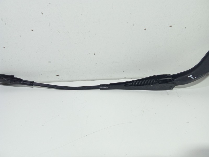 Recambio de brazo limpia delantero izquierdo para bmw 3 (f30, f80) 318 d referencia OEM IAM 000026577B  