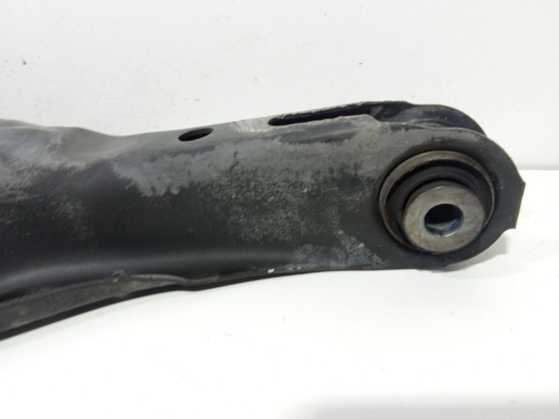 Recambio de brazo suspension inferior trasero izquierdo para bmw 3 (f30, f80) 318 d referencia OEM IAM 6867540  