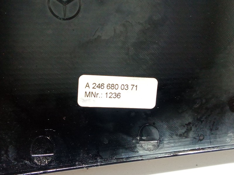 Recambio de moldura para mercedes-benz clase b sports tourer (w246, w242) b 180 cdi (246.200) referencia OEM IAM A2466800371  