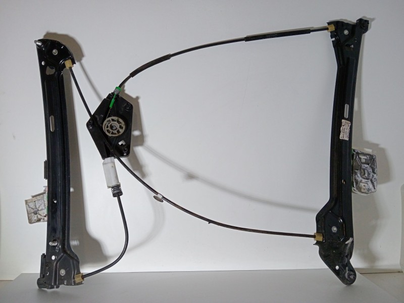 Recambio de elevalunas delantero derecho para audi a5 (8t3) 2.0 tdi referencia OEM IAM 8T0837462c  