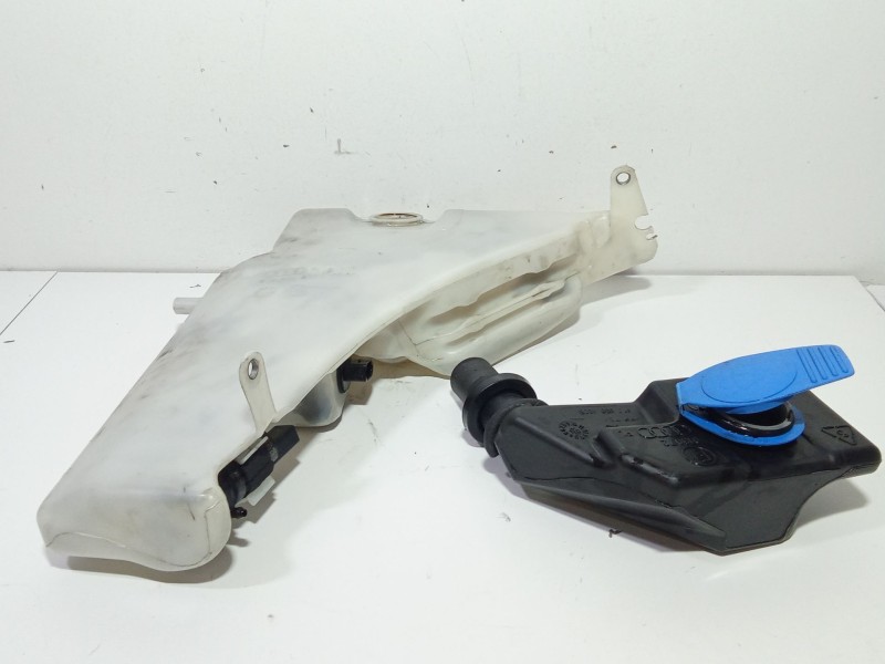 Recambio de deposito limpia para audi a5 (8t3) 2.0 tdi referencia OEM IAM 8T0955453C  
