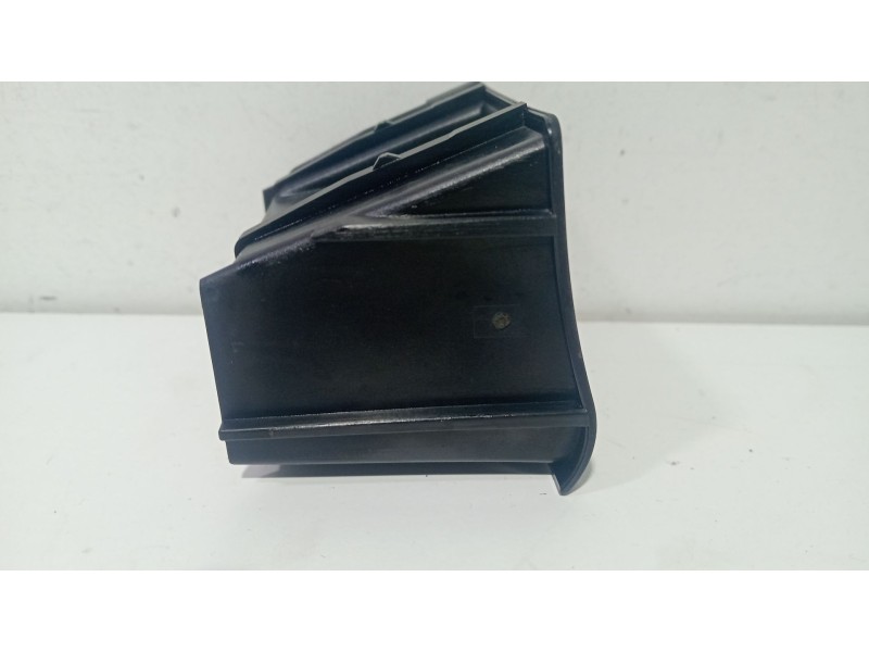 Recambio de cenicero para mercedes-benz clase b sports tourer (w246, w242) b 180 cdi (246.200) referencia OEM IAM A2468130002  