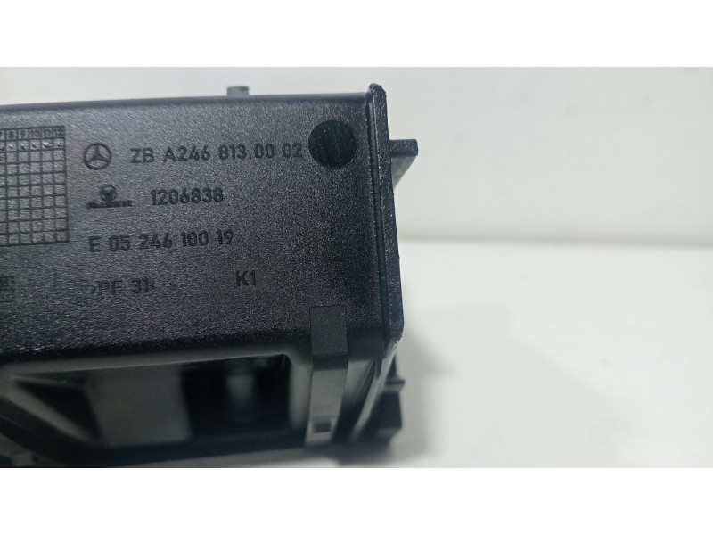 Recambio de cenicero para mercedes-benz clase b sports tourer (w246, w242) b 180 cdi (246.200) referencia OEM IAM A2468130002  