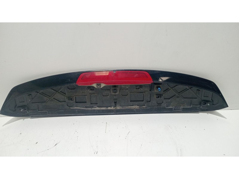 Recambio de aleron trasero para mercedes-benz clase b sports tourer (w246, w242) b 180 cdi (246.200) referencia OEM IAM A2468200