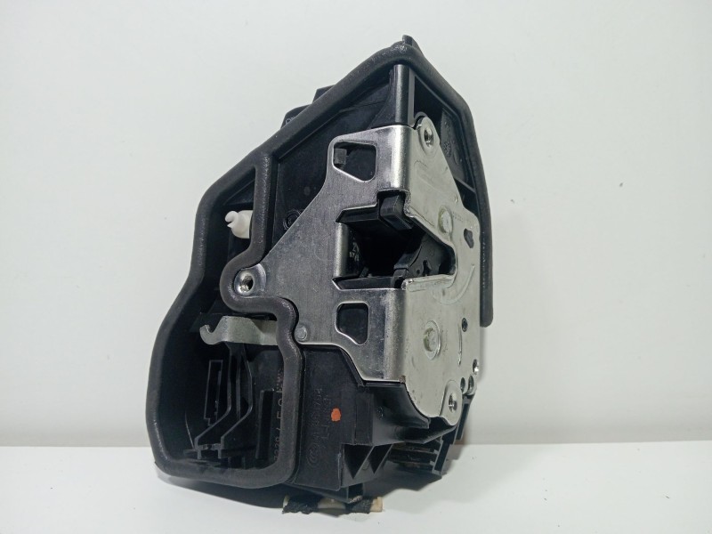 Recambio de cerradura puerta delantera derecha para bmw 3 (f30, f80) 318 d referencia OEM IAM 51217229458  