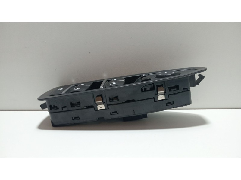 Recambio de mando elevalunas delantero izquierdo para bmw 3 (f30, f80) 318 d referencia OEM IAM 61319362107  
