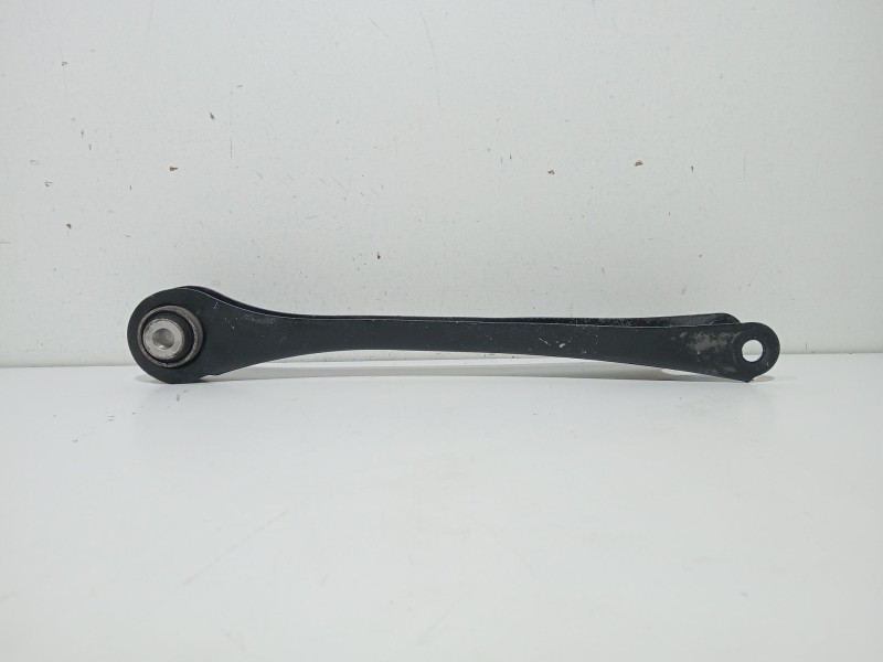 Recambio de brazo suspension inferior trasero derecho para bmw 3 (f30, f80) 318 d referencia OEM IAM 33326792544  