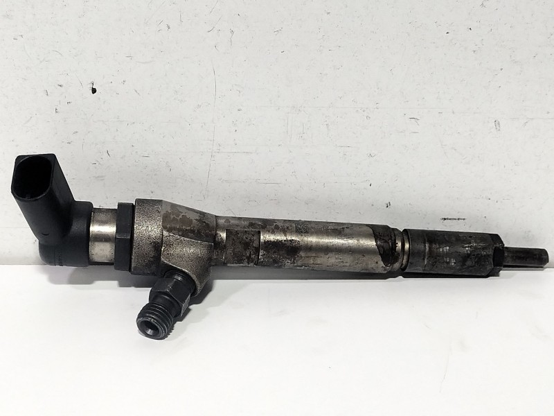 Recambio de inyector para renault scenic ii 1.5 dci diesel referencia OEM IAM 8200380253  