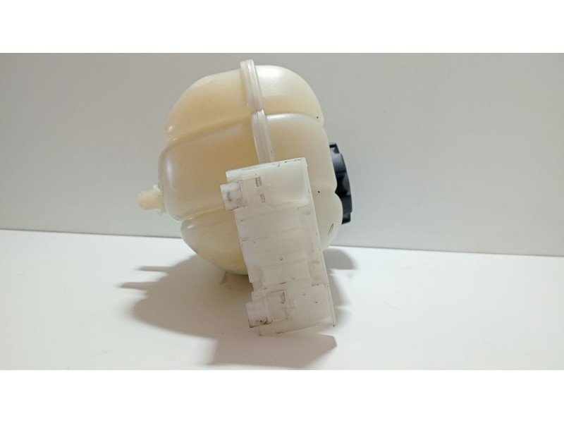 Recambio de deposito expansion para bmw 3 (f30, f80) 318 d referencia OEM IAM 17137642160  