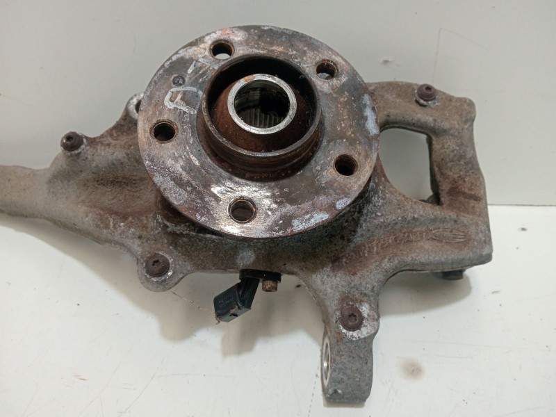 Recambio de mangueta delantera izquierda para audi a5 (8t3) 2.0 tdi referencia OEM IAM 8K0407253R  