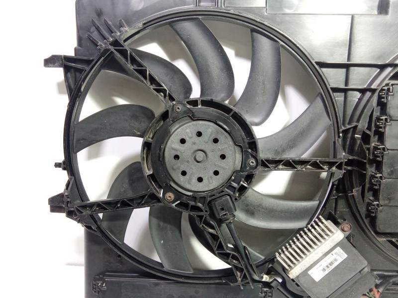 Recambio de electroventilador para audi a5 (8t3) 2.0 tdi referencia OEM IAM 8k0121003l  