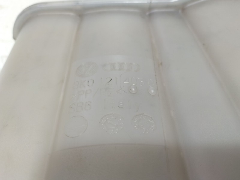 Recambio de deposito expansion para audi a5 (8t3) 2.0 tdi referencia OEM IAM 8K0121403AC  