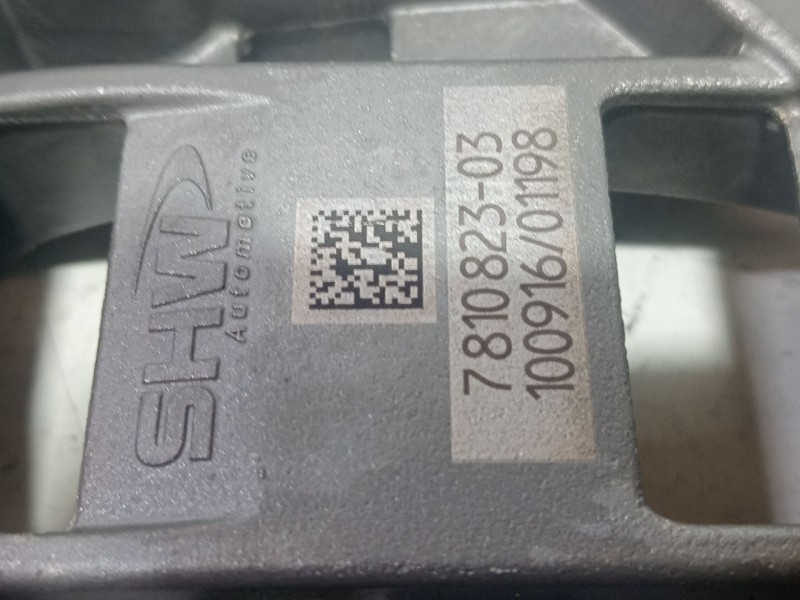 Recambio de bomba aceite para bmw serie 1 lim. (f20) 116d referencia OEM IAM 7810823  