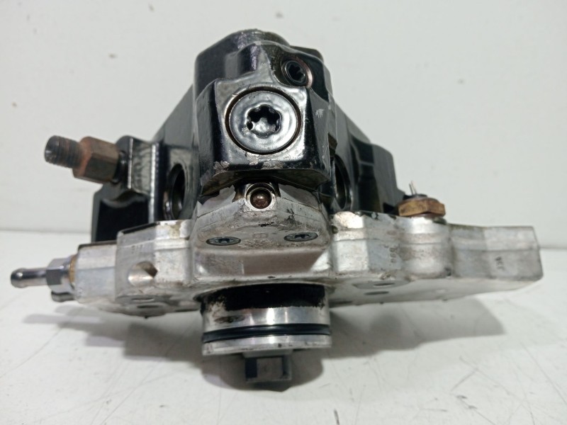 Recambio de bomba inyeccion para mercedes-benz clase e (w211) berlina e 220 cdi (211.006) referencia OEM IAM A6460700401  