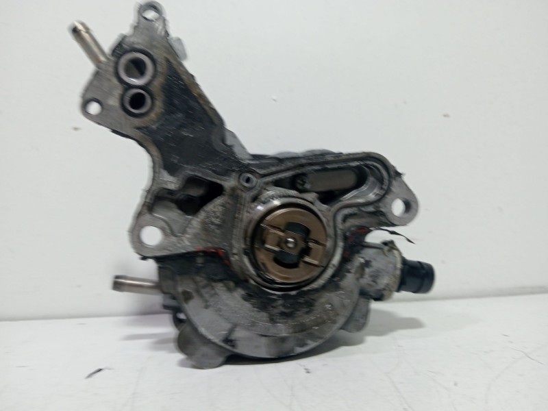 Recambio de depresor freno / bomba vacio para seat ibiza iv sc (6j1, 6p5) 1.4 tdi referencia OEM IAM 038145209A  