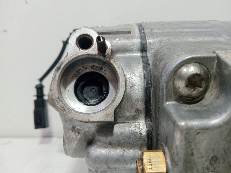 Recambio de compresor aire acondicionado para seat ibiza iv sc (6j1, 6p5) 1.4 tdi referencia OEM IAM 6Q0820803H  